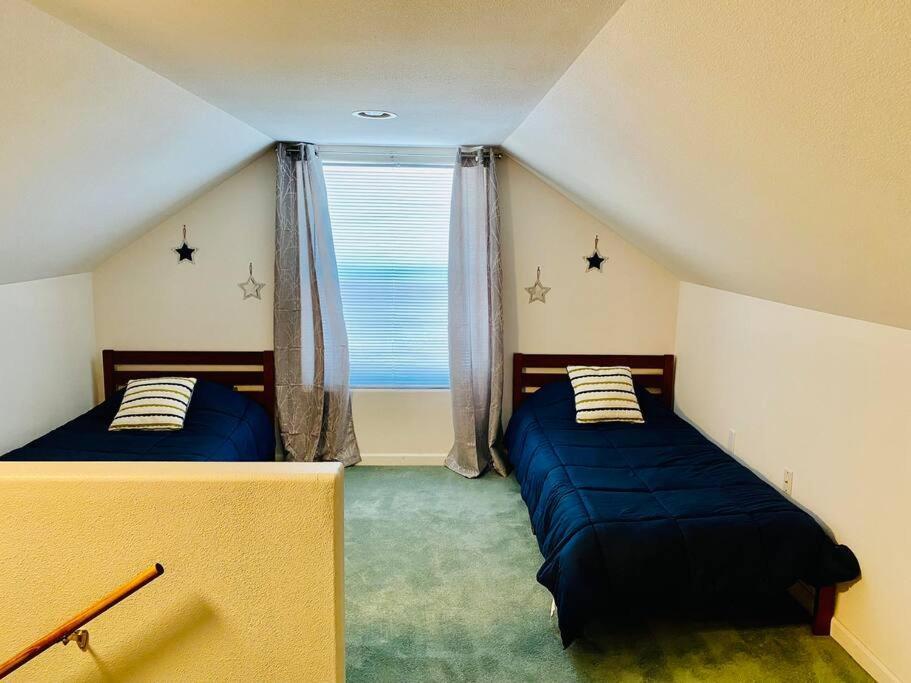 Eagle Nest River Views Hot Tub Games Sleeps 6 オーウェニー エクステリア 写真