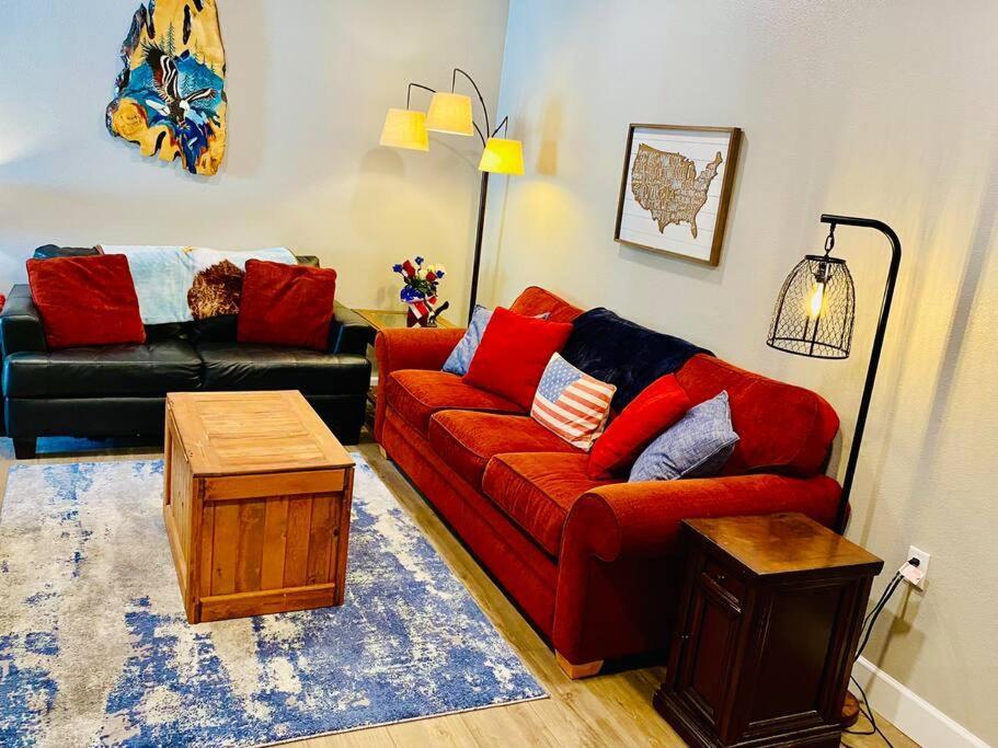 Eagle Nest River Views Hot Tub Games Sleeps 6 オーウェニー エクステリア 写真